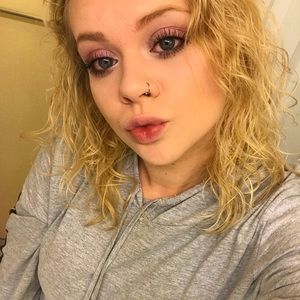 Meet your Posher, Bailey